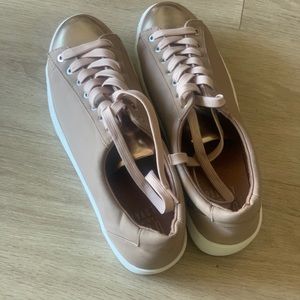 Demi Lovato for Fabletics platform sneakers NEW